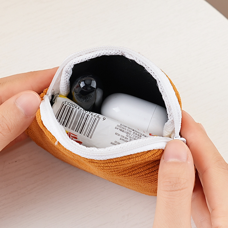 Nuevo bolso de cosméticos transfronterizo, bolso de almacenamiento de maquillaje de pana, monedero de estilo femenino, almacenamiento de toallas sanitarias, bolso portátil