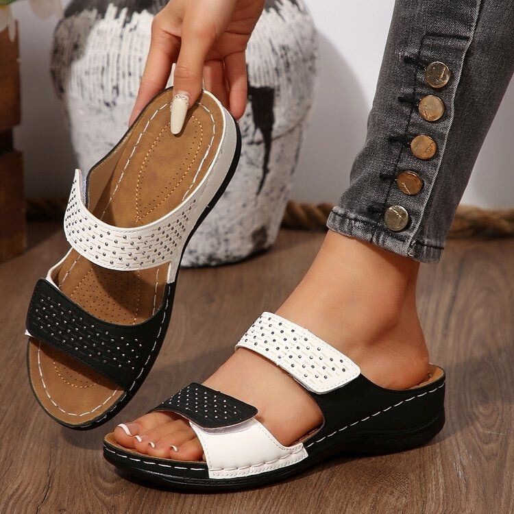 Summer Large Size 36-43 Velcro Sandals for Women, Lightweight Thick-Soled Slippers, Color Matching Casual Sandals and Slippers