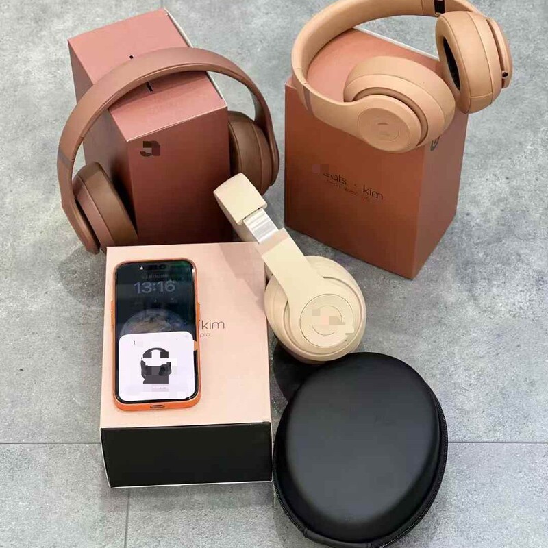 Studio Pro Over-Ear Bluetooth Headphones, a Popular Cross-Border E-Commerce Item, High-Quality Pop-Up Version from Huaqiangbei Studio Pro Over-Ear Bluetooth Headphones, a Popular Cross-Border E-Commerce Item, High-Quality Pop-Up Version from Huaqiangbei