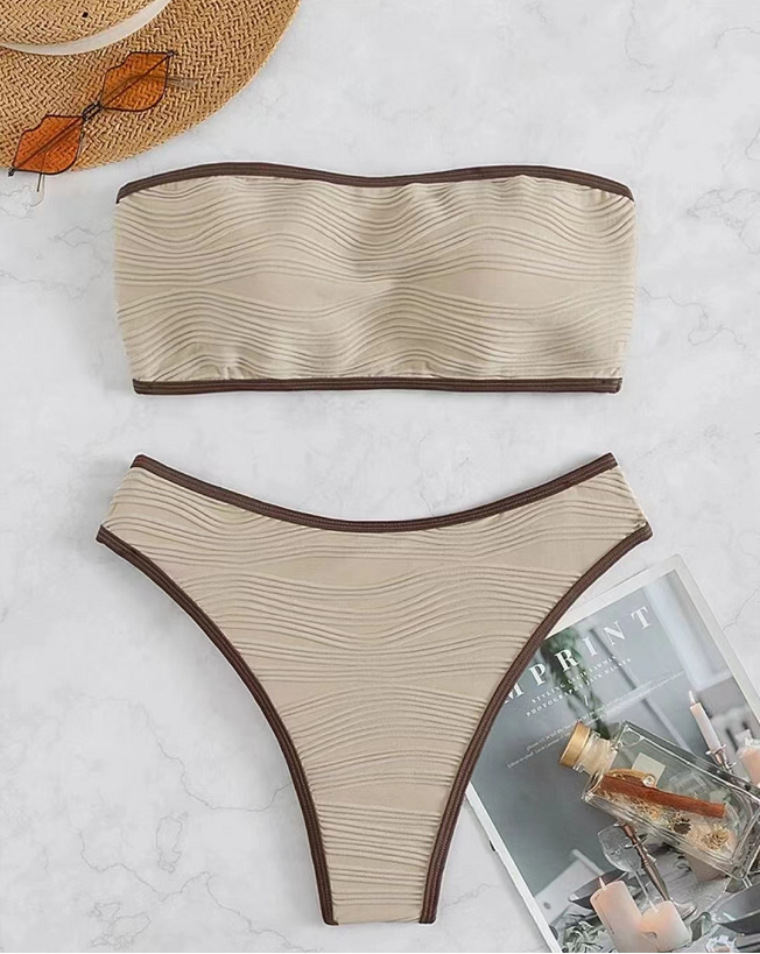 Women's Sexy Strapless Swimsuit Image 2