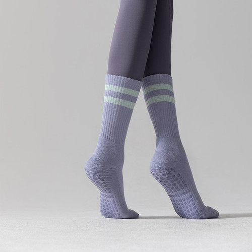 Autumn and winter new yoga socks solid color women's sports socks silicone non-slip terry bottom cotton mid-calf socks for women wholesale