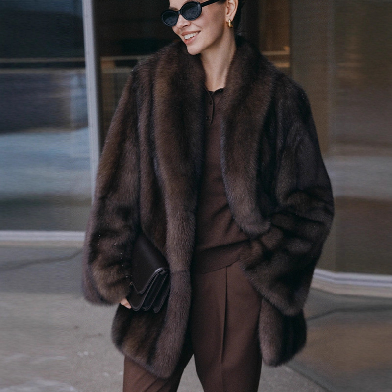 European and American Cross-Border Supply Autumn and Winter New Women's Loose Warm Fur Outwear Environmentally Friendly Brown Fur Outwear