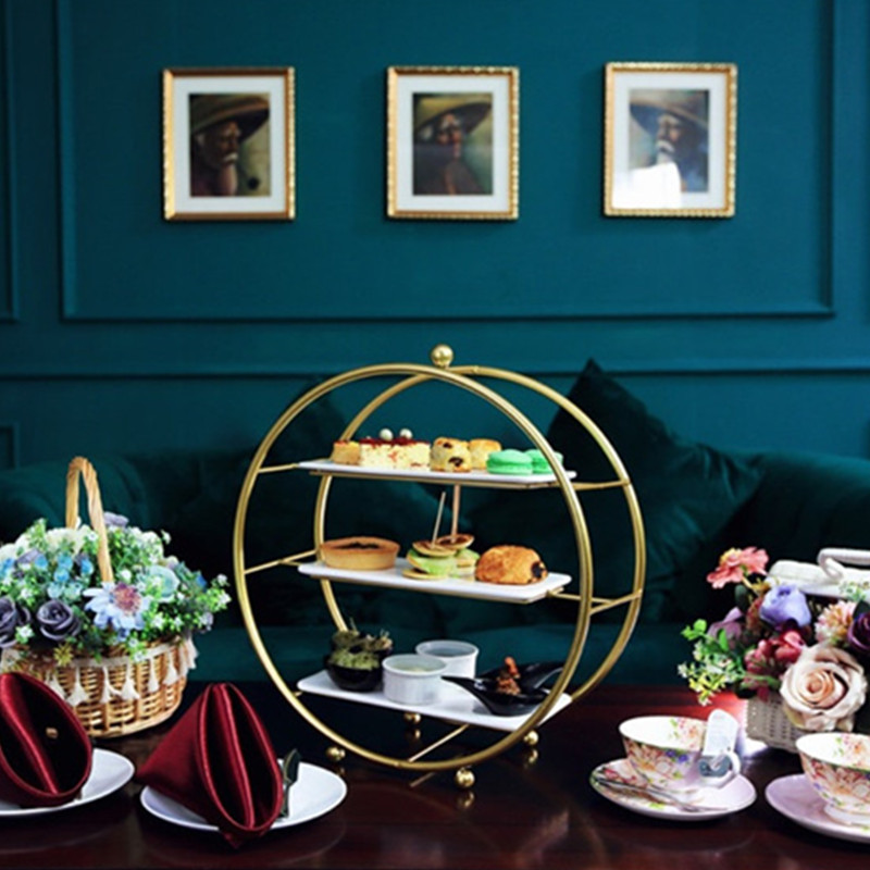 Té de la tarde de estilo europeo de tres capas de merienda de pie pausa de té de comida fría mesa de postre moderno hotel vajilla Buffet soporte de exhibición