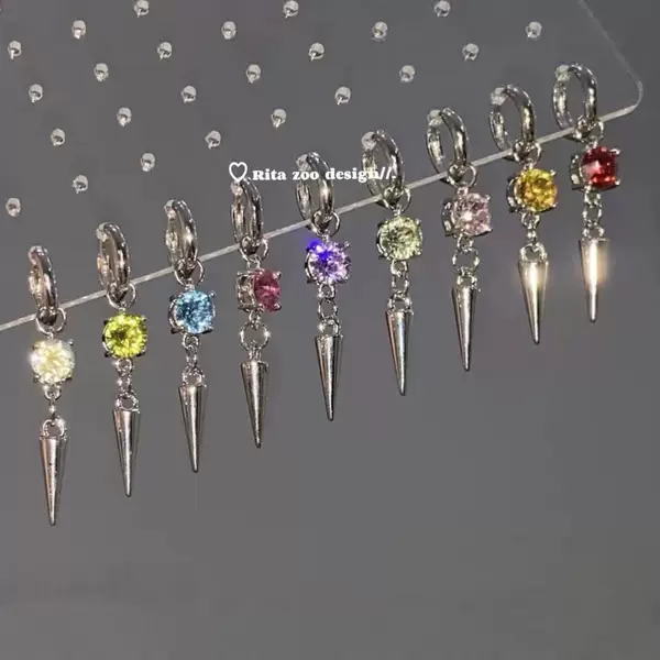 Super Shiny Three-Dimensional Hot Girl Style Handmade Pendant Earrings with a Unique Vibe, Exquisite Sparkling Diamond Earrings