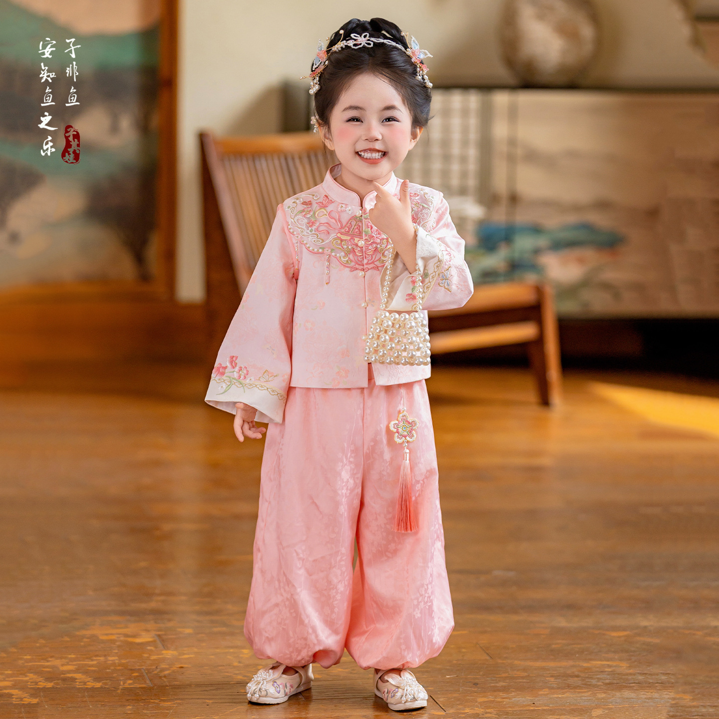 Autumn children's Hanfu set, custom-made by a factory specializing in original designs and intricate embroidery, offering OEM and ODM services for children's Hanfu