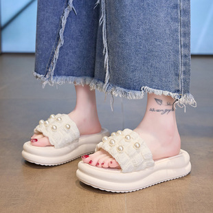 �¿�ŮЬ��Ů�L�⴩�r������ŮЬ�ɸ�׺�ײ�������һ�������l