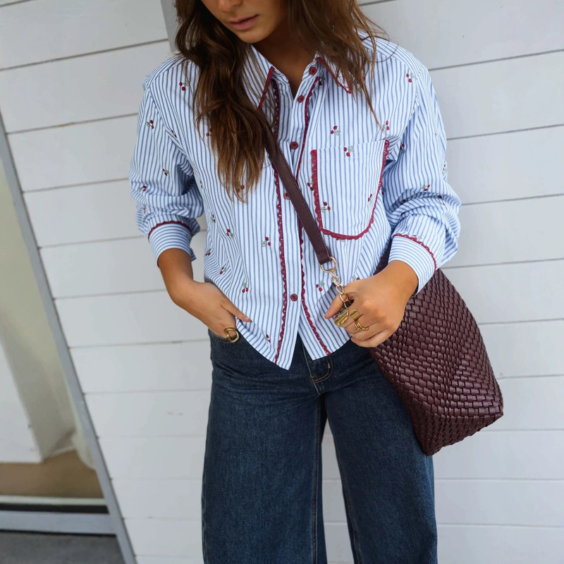 European and American women's fashion French striped long-sleeve shirt with embroidery, lace trim, niche sweet and versatile cotton blouse European and American women's fashion French striped long-sleeve shirt with embroidery, lace trim, niche sweet and versatile cotton blouse