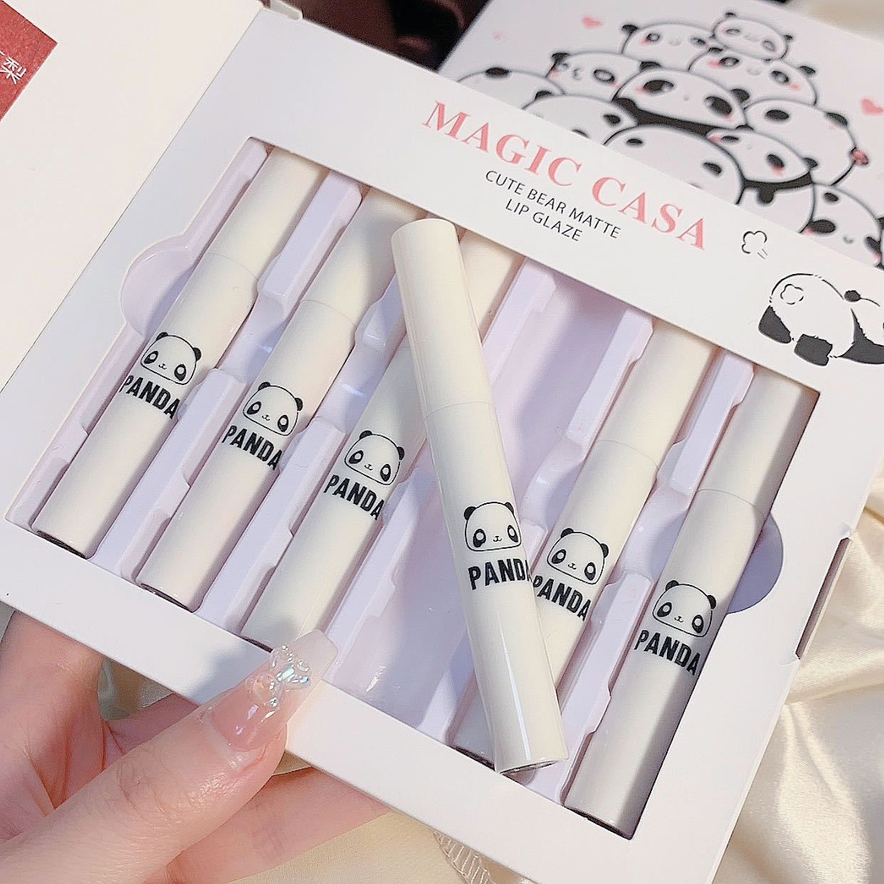 MAGIC CASA Cute Bear Lip Gloss Set Matte Velvet Matte Lipstick Gift Box Item Picture