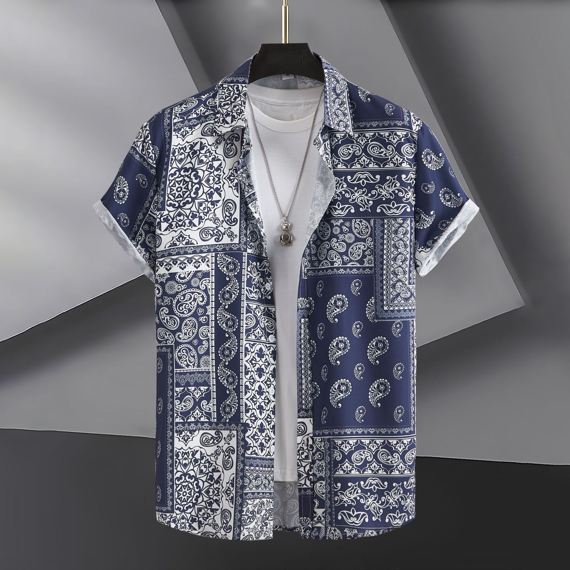 Camicia a maniche corte stampata digitale stile paisley moda uomo 2024_voghion.com