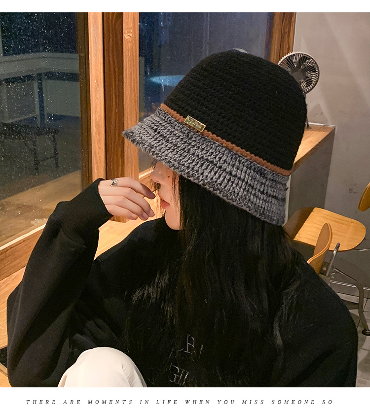 Cappello da scodella coreano lavorato a maglia coreano da donna per l'autunno e l'inverno Calore all'aperto Piccola folla Clip a colori Sfilata di moda Volto piccolo_voghion.com