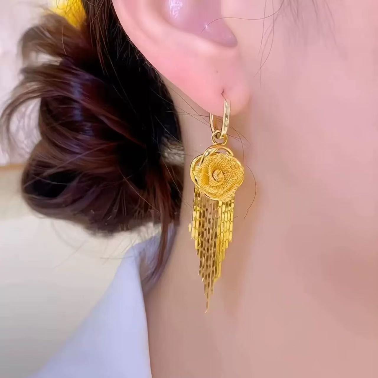 Golden long design elegant fashionable universal earrings with…