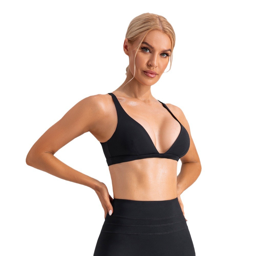 V profundo con cojín de pecho chaleco deportivo de taza triangular conjunto de entrenamiento de fitness al aire libre bra de yoga deportivo de alta elasticidad