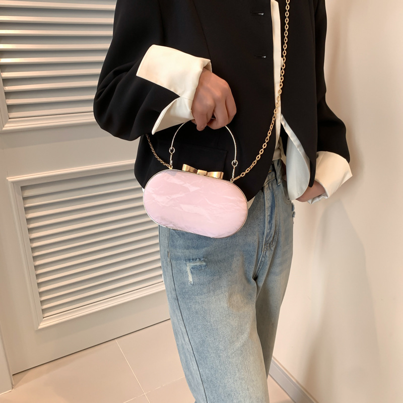Spring Collection Women's Versatile 2024 New Exquisite Banquet Handheld Chain Shoulder Cross Bag for Women_voghion.com