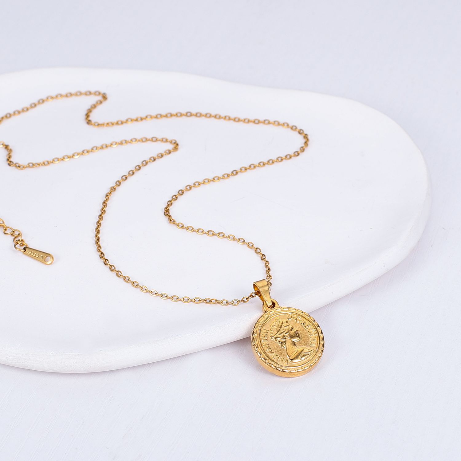 1 Piece Quantity Ethnic Style Portrait Stainless Steel Titanium Steel Plating Pendant Necklace