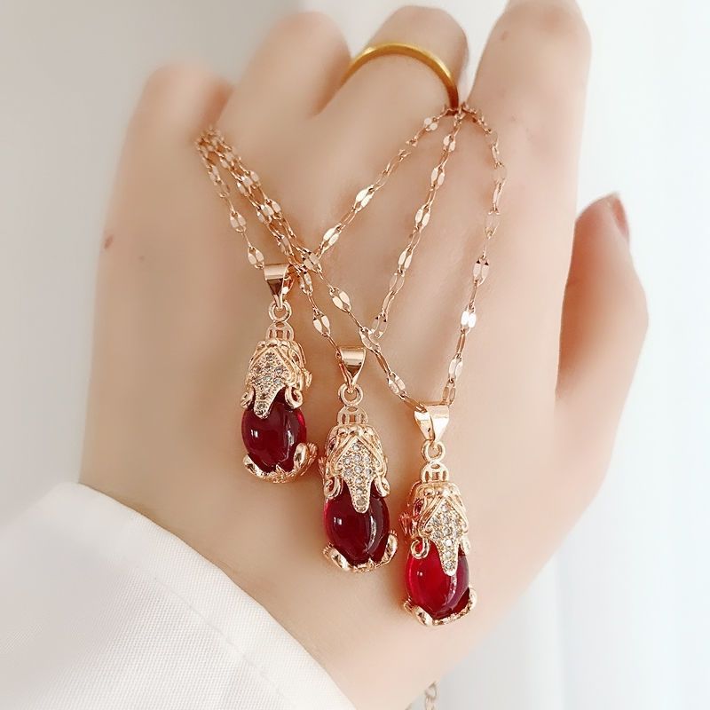 Collar de arroz rojo para mujeres minimalistas de nicho de moda nacional de moda de alta calidad de moda de moda de temperamento de la cadena de clavícula