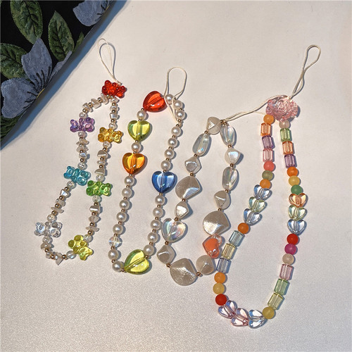 Korean version of the new mobile phone chain ins style beaded bear love mobile phone lanyard short pearl pendant mobile phone rope for women
