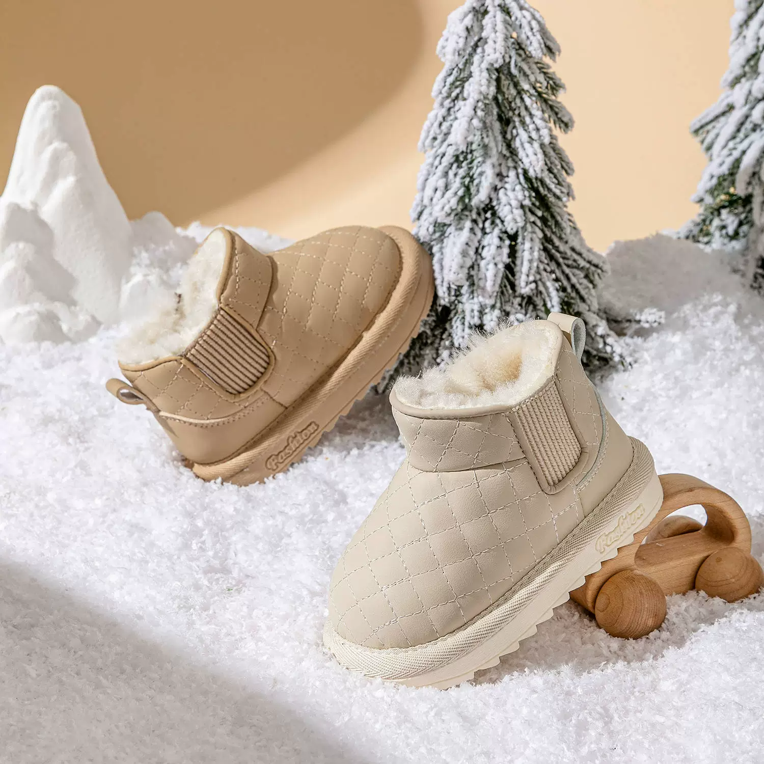 2024 зимние новые детские теплые хлопчатобумажные ботинки детские короткие сапоги для девочек плюшевые толстые снежные сапоги мужские водонепроницаемые противоскользящие