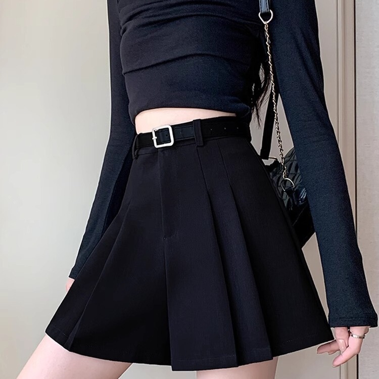 High-End Gray Suit Pleated Short Culottes for Women 2025 Summer High-Waisted Loose A-Line Casual Pants Wide-Leg Hot Pants High-End Gray Suit Pleated Short Culottes for Women 2025 Summer High-Waisted Loose A-Line Casual Pants Wide-Leg Hot Pants