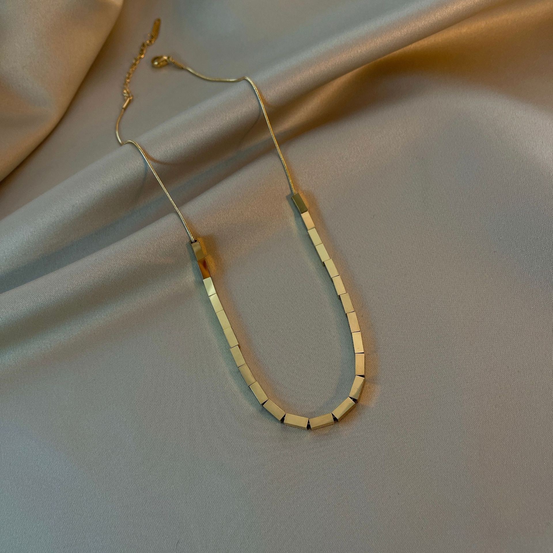 Small Square Titanium Steel Necklace Women's High-End Design Accessible Luxury Clavicle Chain 2022 New Trendy Necklace