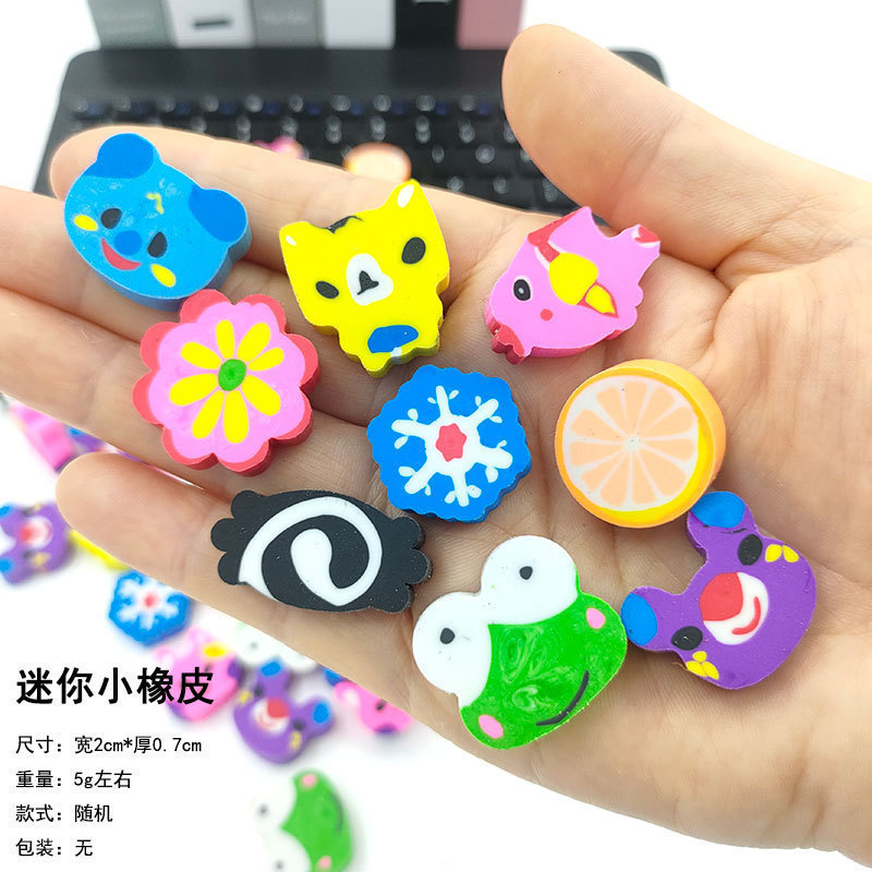 Carro de juguete de cabina pequeña aeronave para empujar pequeñas burbujas molino de viento regalo barato para niños pequeños juguetes lotes