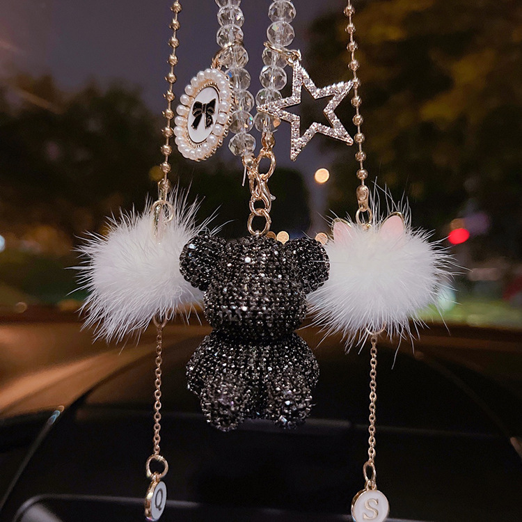 Carta opcional diamante incrustado sentado oso coche colgante personalidad creativa Piel de visón coche espejo retrovisor colgante moda mujer