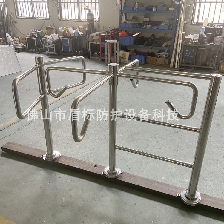 景区单向出口不锈钢栅栏门禁 半高旋转十字闸 手动防止逆行转抽