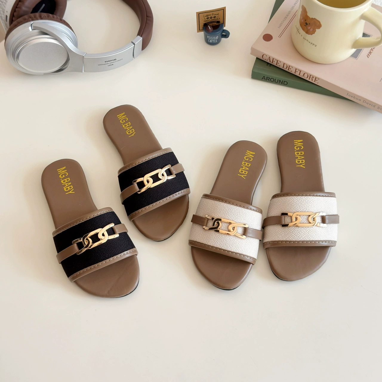 2025 новых летних детских пляжных шлепанцев с плоской пряжкой для девочек, оптом