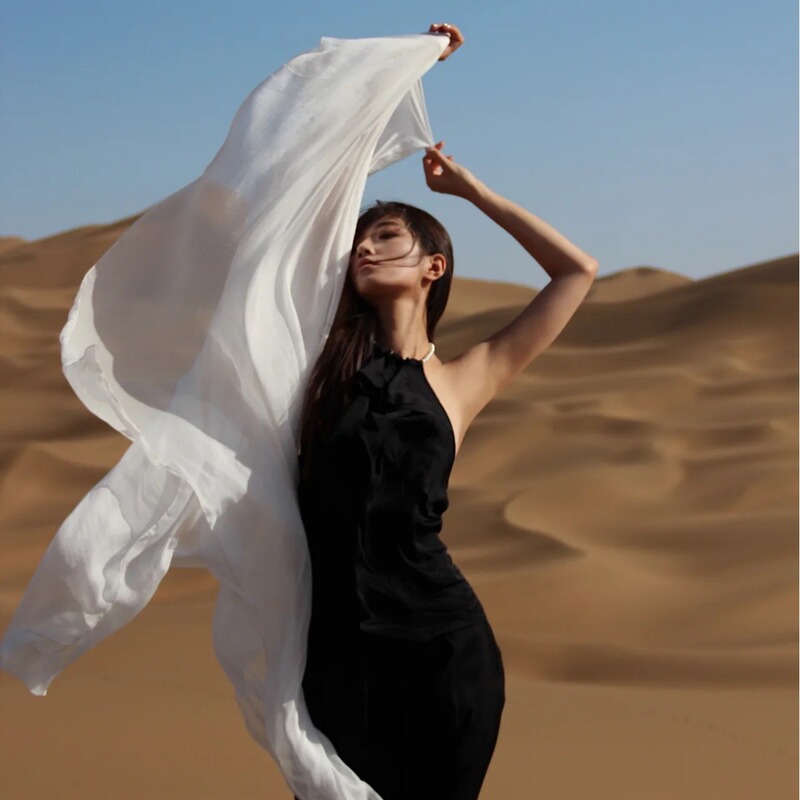 Extra-Large Sun-Protective Silk Scarf for Mosque and Desert Travel Photography, Chiffon Ethnic Style Shawl Scarf for Women Extra-Large Sun-Protective Silk Scarf for Mosque and Desert Travel Photography, Chiffon Ethnic Style Shawl Scarf for Women