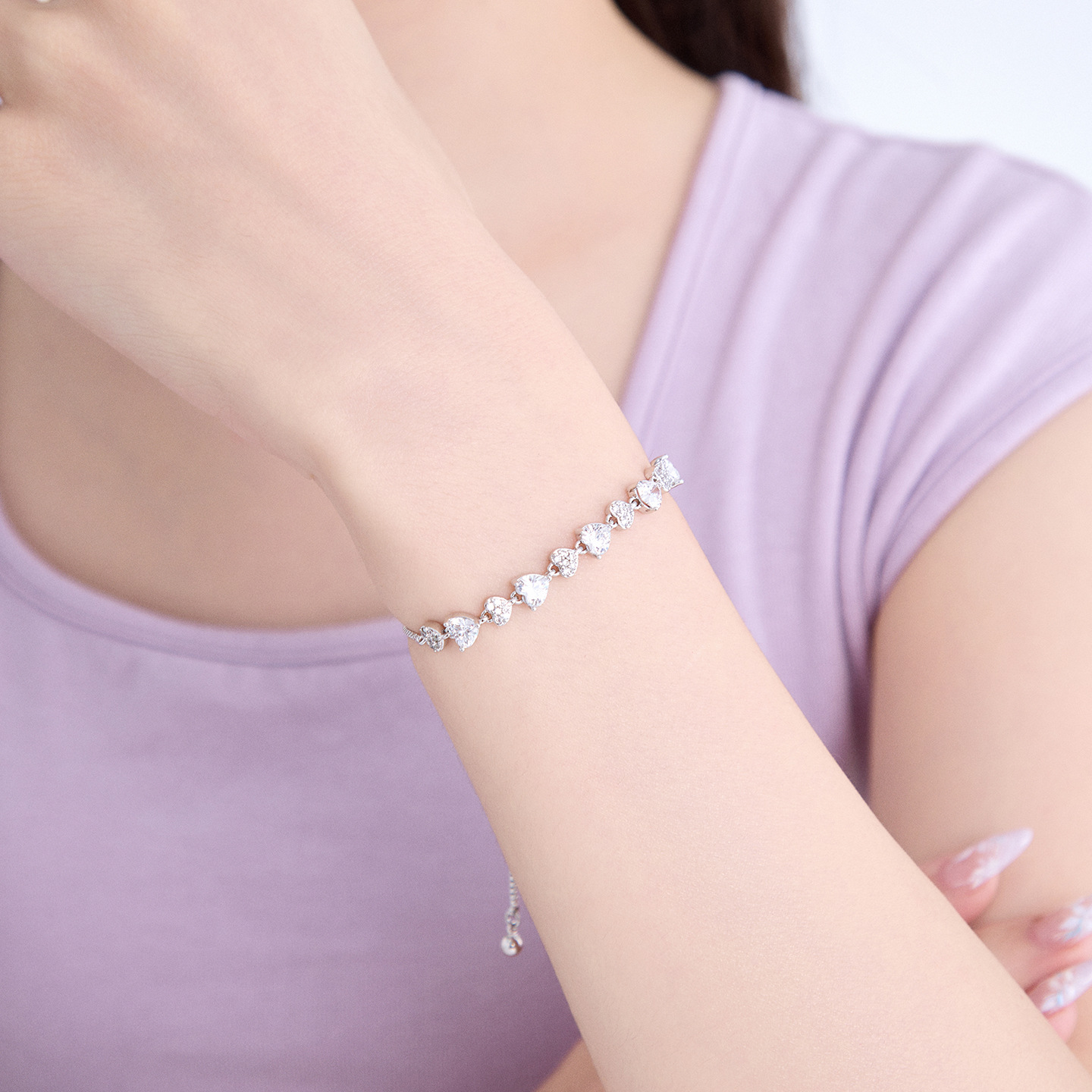 Pulsera Ajustable de Corazón de Aleación de Cobre para Mujer