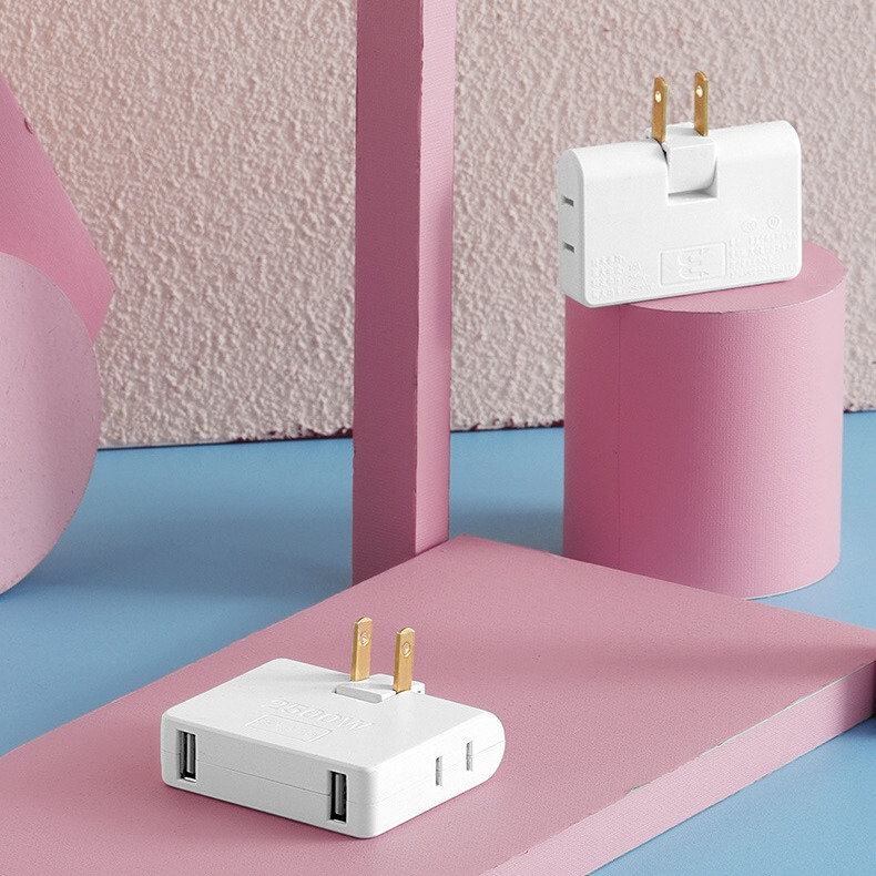 [Factory Outlet] 180-degree rotating plug with USB socket to three converter ultra-thin power conversion plug