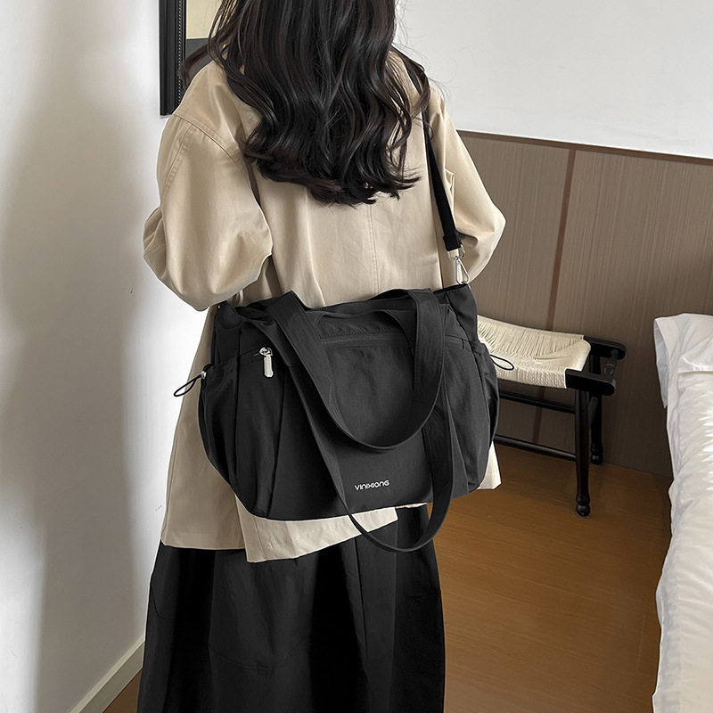 Túi tote nữ cỡ lớn chất liệu nylon nhẹ, túi đeo vai và đeo chéo tiện lợi — Khói tím, Quân đội xanh, màu be, màu nâu chi tiết 29