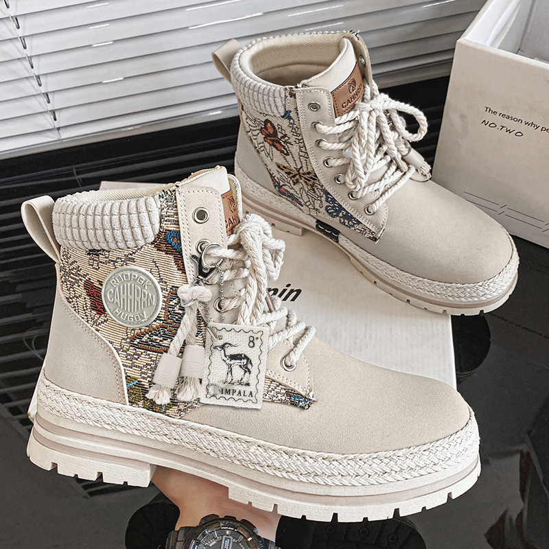 Zapatos de hombre de alto impacto, botas de invierno y otoño, botas de Martin, botas de locomotora de suela gruesa, botas de moda, estudiantes de nuevas botas deportivas para hombres