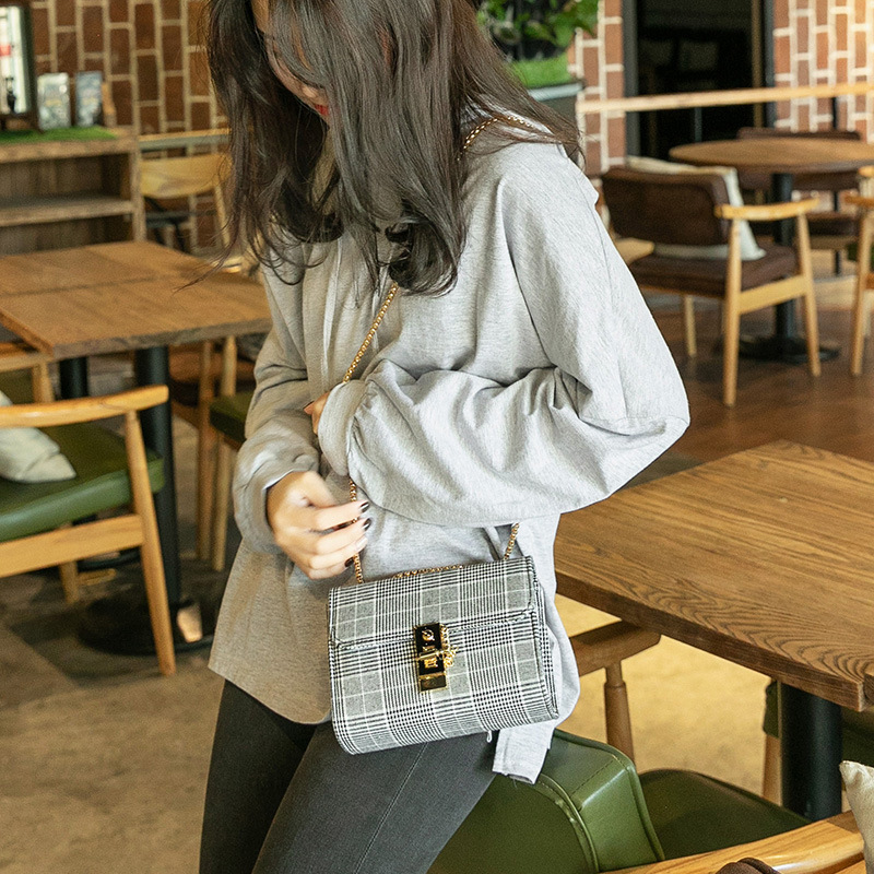 New Small Bag Women's 2020 Spring and Summer New Korean Style All-match Canvas Shoulder Crossbody Bag Popular Fashion Chain Bag