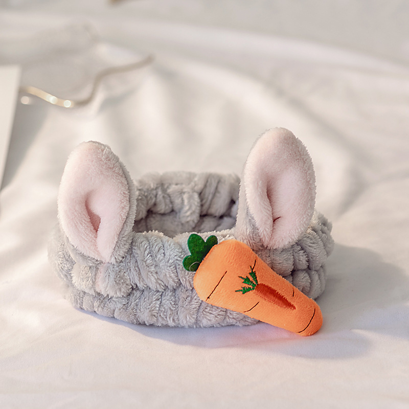 [Ventas directas de fábrica] lindo felpa estilo coreano mujeres máscara de maquillaje orejas de conejo banda de pelo de rábano