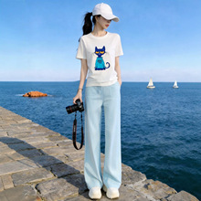�}ϵ�r�����e����һ����Ů�ļ��¿�p�g�@�ݶ���T���Lѝ�ɼ���