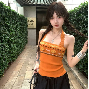 ��ʽ���첱���ĵ���2025�¿�ײɫᘿ��������ļ��o����������Ů