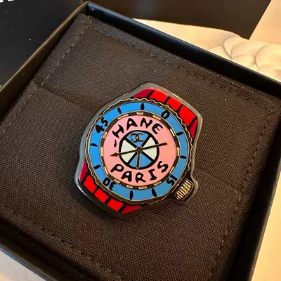 Ocean Personality Trend, Sweet – Yaxa sancaqları - purple-dial-brooch