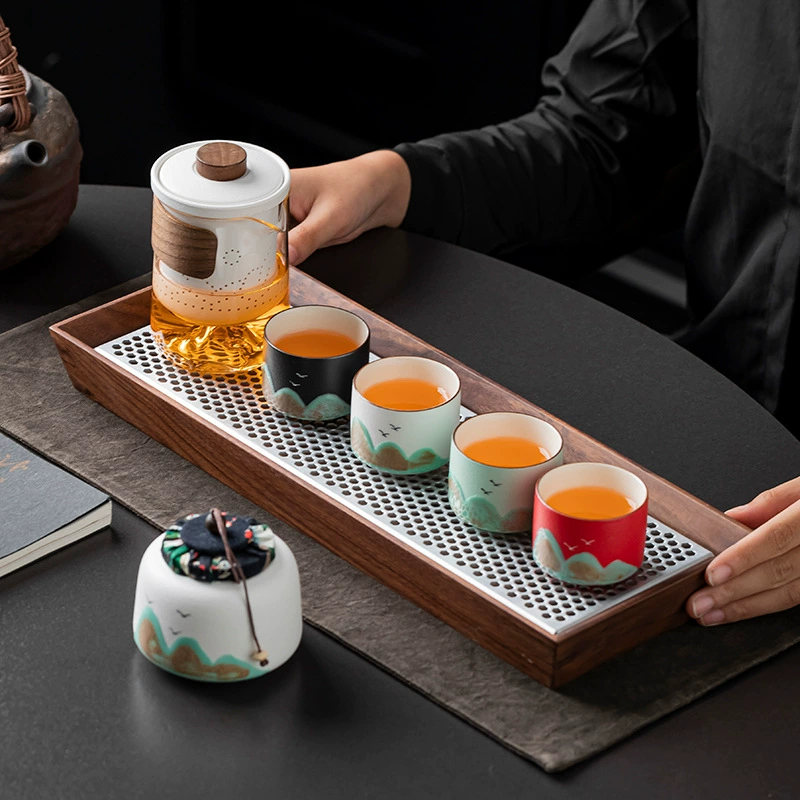 Hand-drawn distant-mountain national kung fu tea set full set gift items for business leaders teachers fathers a pot with four cups