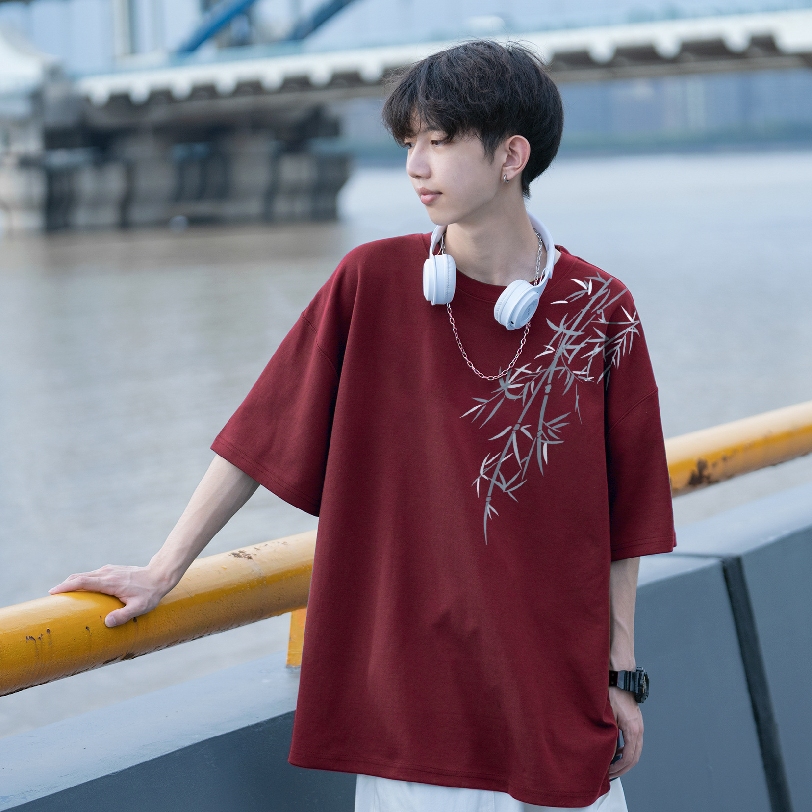 Chinese Style Men's T-shirt With Round Neck And Bamboo Print_voghion.com