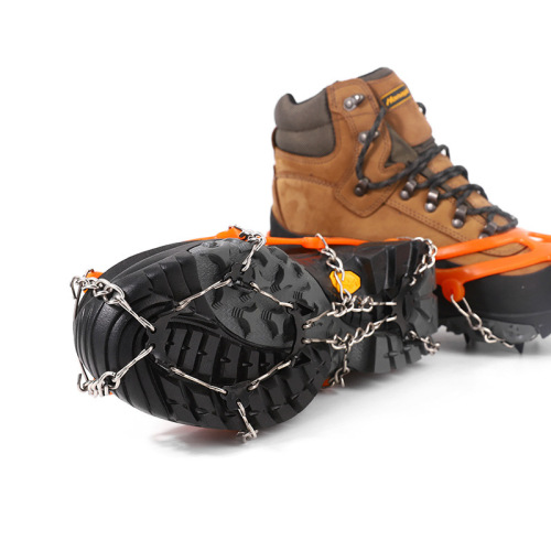 Wholesale ice claws outdoor 8 teeth snow anti-slip shoe cover snow claws mountaineering anti-slip shoes nails chain shoe cover eight teeth ice claw 