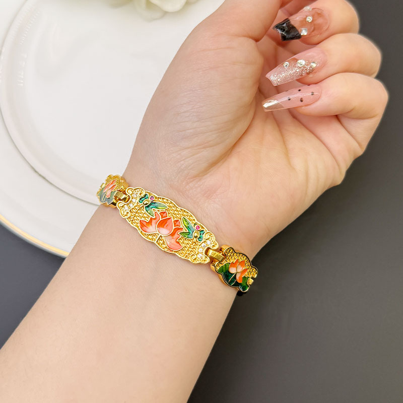 Nueva pulsera de oro de arena antigua china, brazalete de loto tridimensional de aceite de goteo de esmalte de marea nacional, joyería retro que no se desvanece durante mucho tiempo