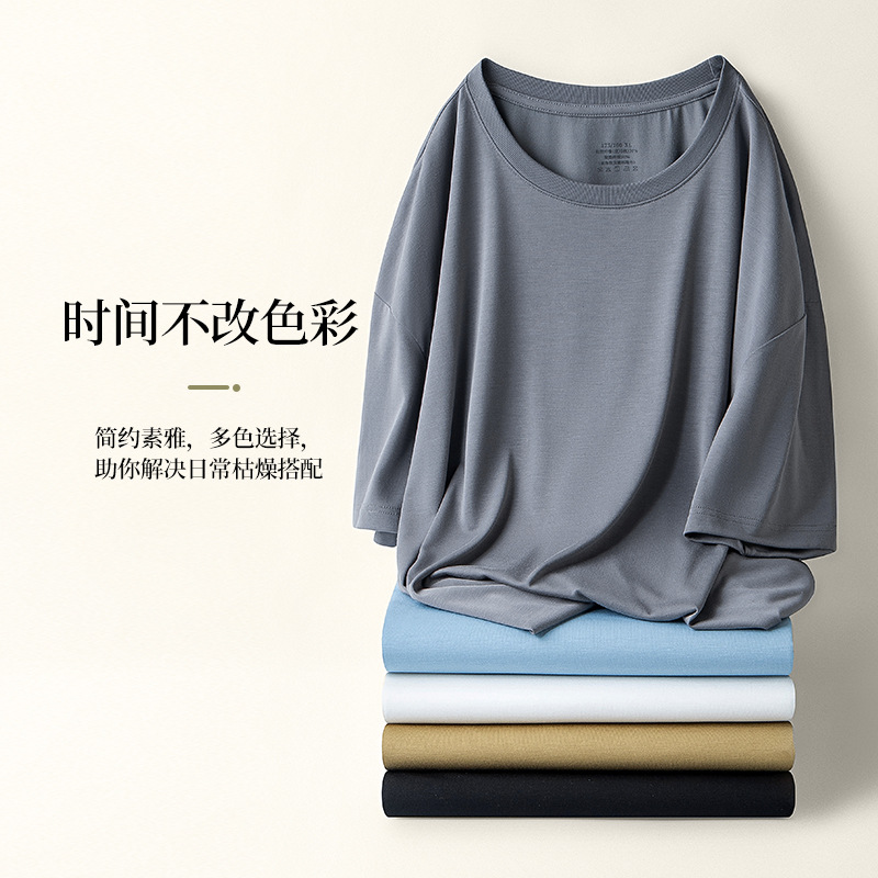 [Volumen boutique] nueva youke seda primavera y verano de los hombres color sólido cuello redondo manga corta shorts traje en stock pelo rápido