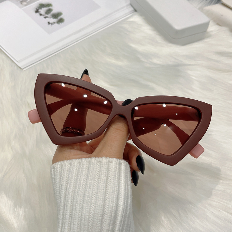 Sunglasses women's high-grade sunglasses summer 2022 new fashion UV-proof face-looking small glasses Internet celebrity same style