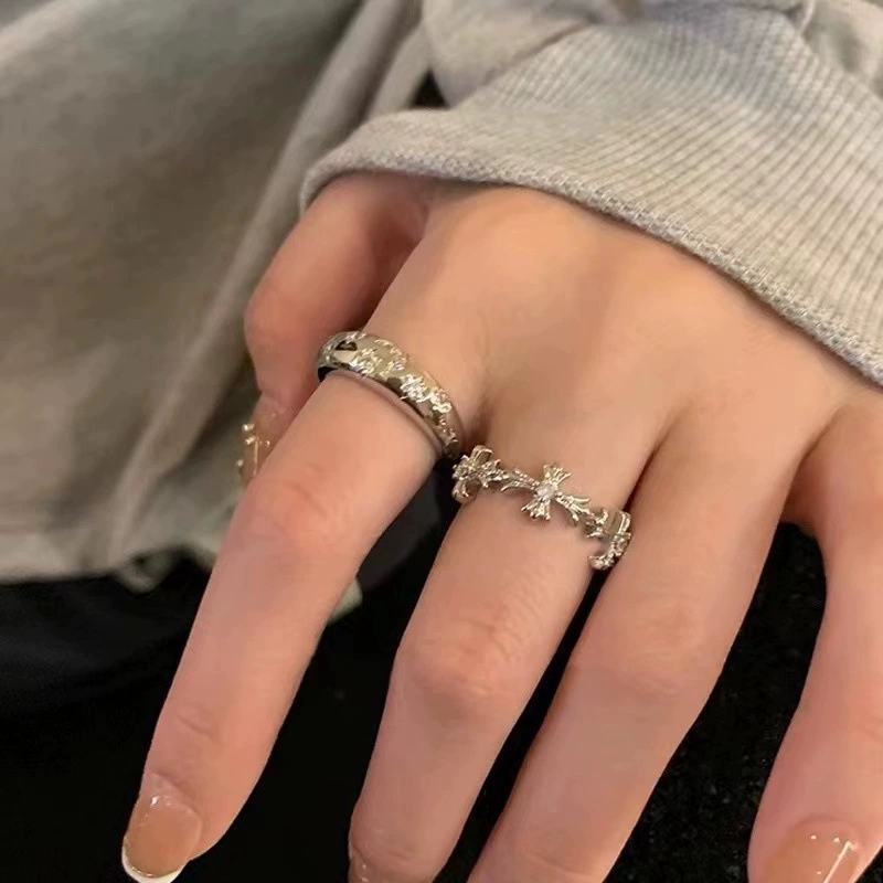 П ring с цирконом маленький дизайнерский, стиль легкая роскошь, на указательный палец