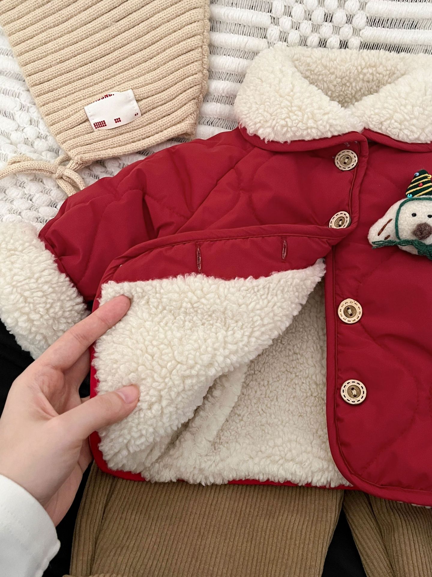 Bebé de Año Nuevo ropa de algodón rojo invierno nuevo estilo extranjero bebé cordero con tapa abrigo de algodón cálido ropa de Año Nuevo