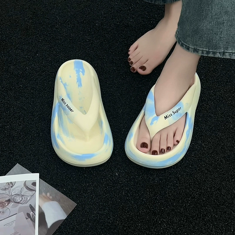 Красные шлепанцы женские летом увеличены противоскользящие