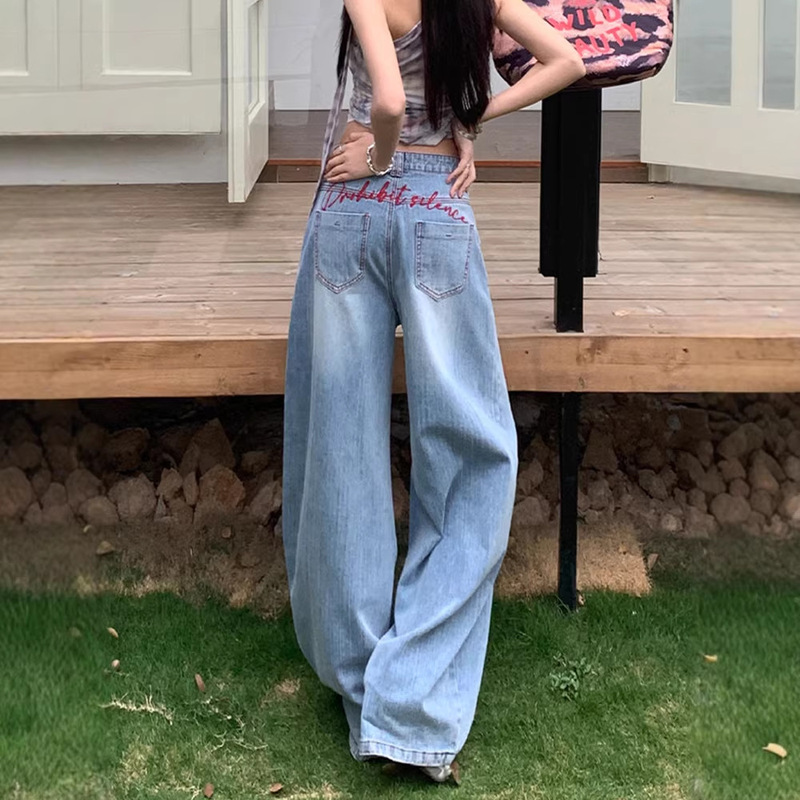 Plus-Size American-Style Light Blue Embroidered Design Scimitar Jeans for Women, New High-Waisted Loose-Fitting Slimming Wide-Leg Floor-Length Pants Plus-Size American-Style Light Blue Embroidered Design Scimitar Jeans for Women, New High-Waisted Loose-Fitting Slimming Wide-Leg Floor-Length Pants
