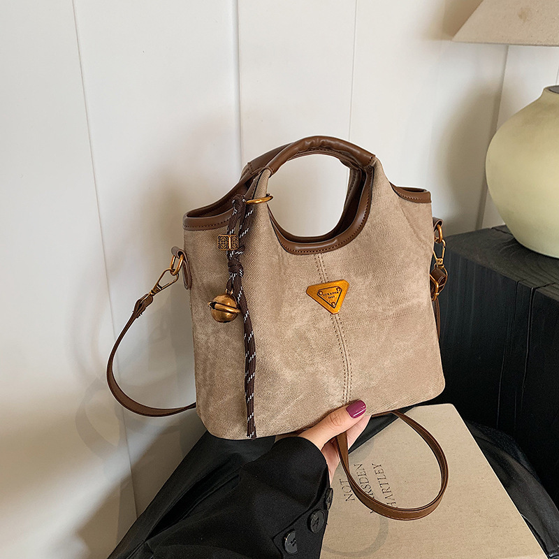 Super Popular Melard Small Bag 2024 New Autumn and Winter Versatile Handbag Crossbody Bag Fashionable Bucket Bag Super Popular Melard Small Bag 2024 New Autumn and Winter Versatile Handbag Crossbody Bag Fashionable Bucket Bag