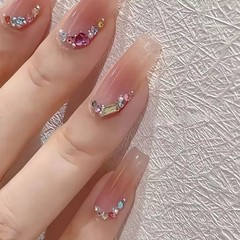 Wearable and detachable nail stickers with blush and icy beauty, suitable for DIY nail art on Xiaohongshu.