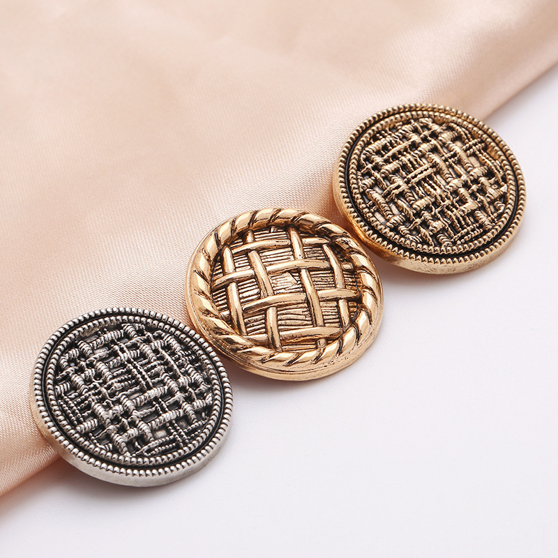 Wholesale Retro Jacket Jacket Hand Stitched Buttons Exquisite Alloy Tall Coat Buckle High-end Knitwear Buckle Wholesale Retro Jacket Jacket Hand Stitched Buttons Exquisite Alloy Tall Coat Buckle High-end Knitwear Buckle